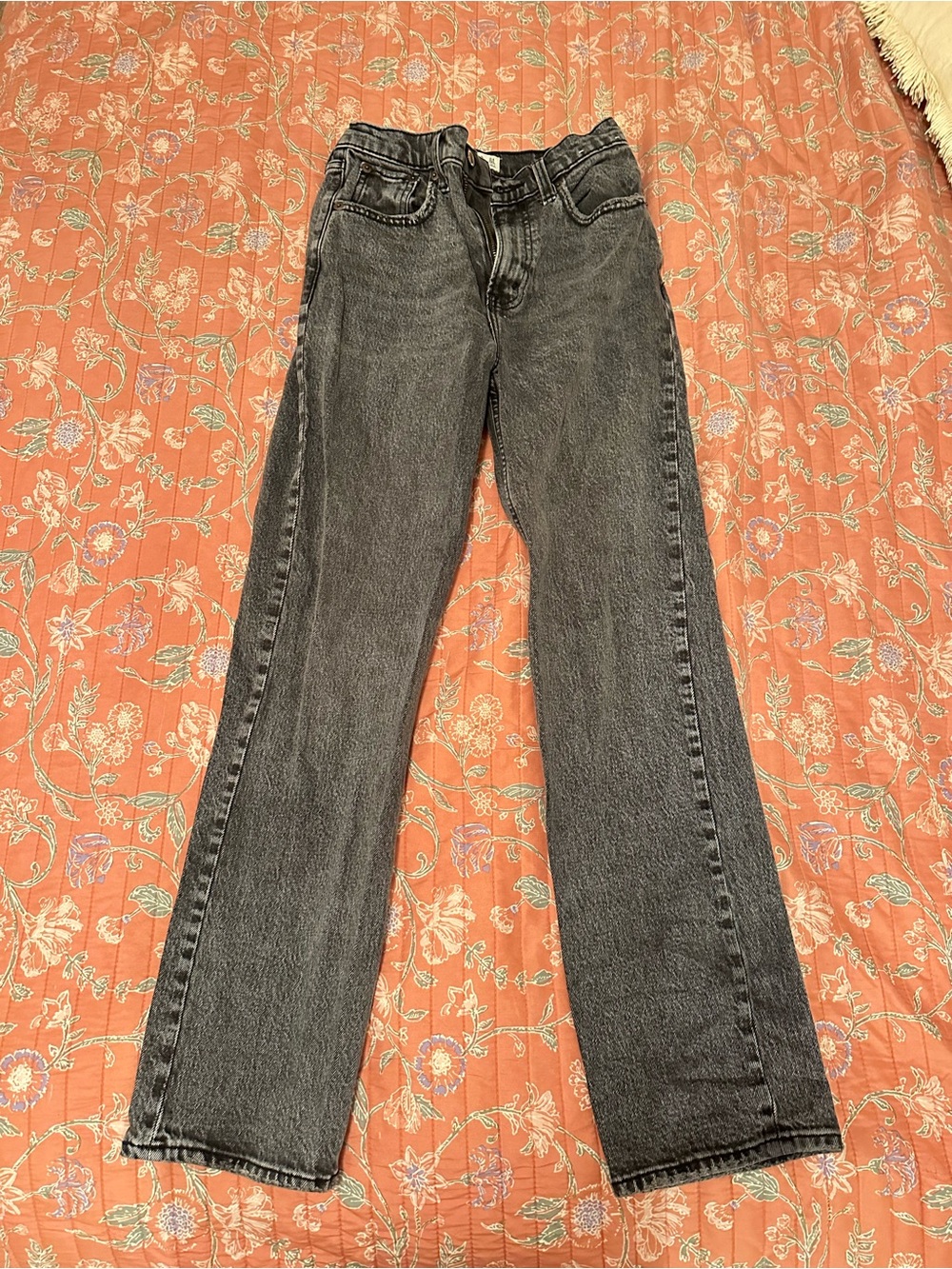 Abercrombie & Fitch Straight Leg Jeans in Washed Black